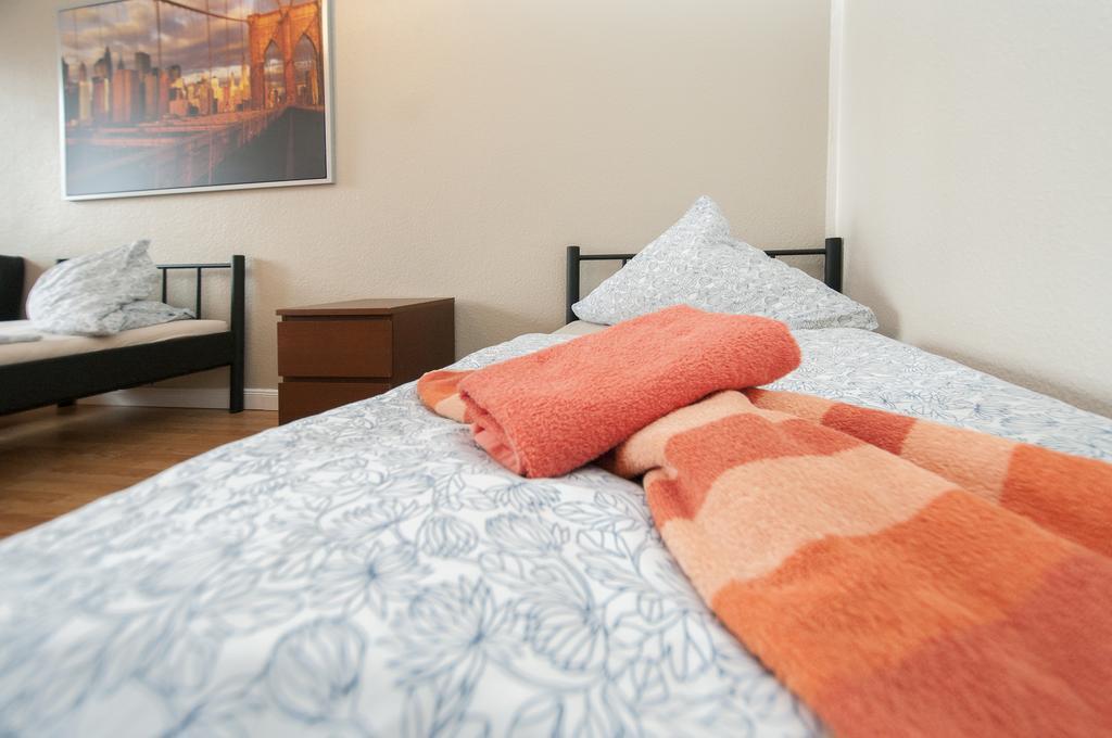 City-Appartements Nordkanalstrasse - Monteurunterkunft Hamburgo Quarto foto