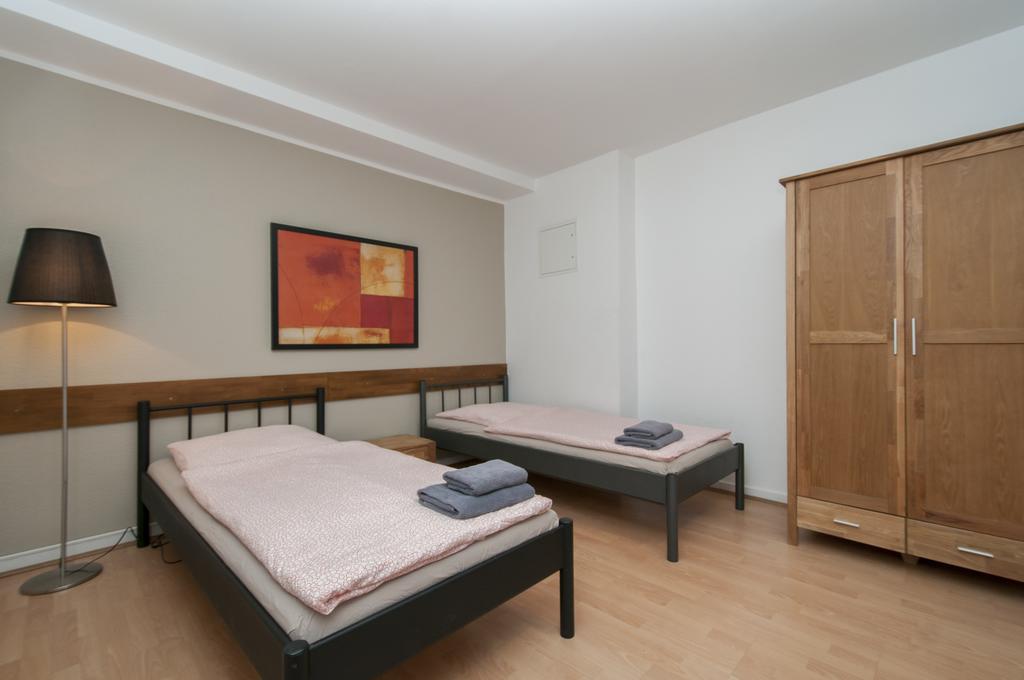 City-Appartements Nordkanalstrasse - Monteurunterkunft Hamburgo Quarto foto